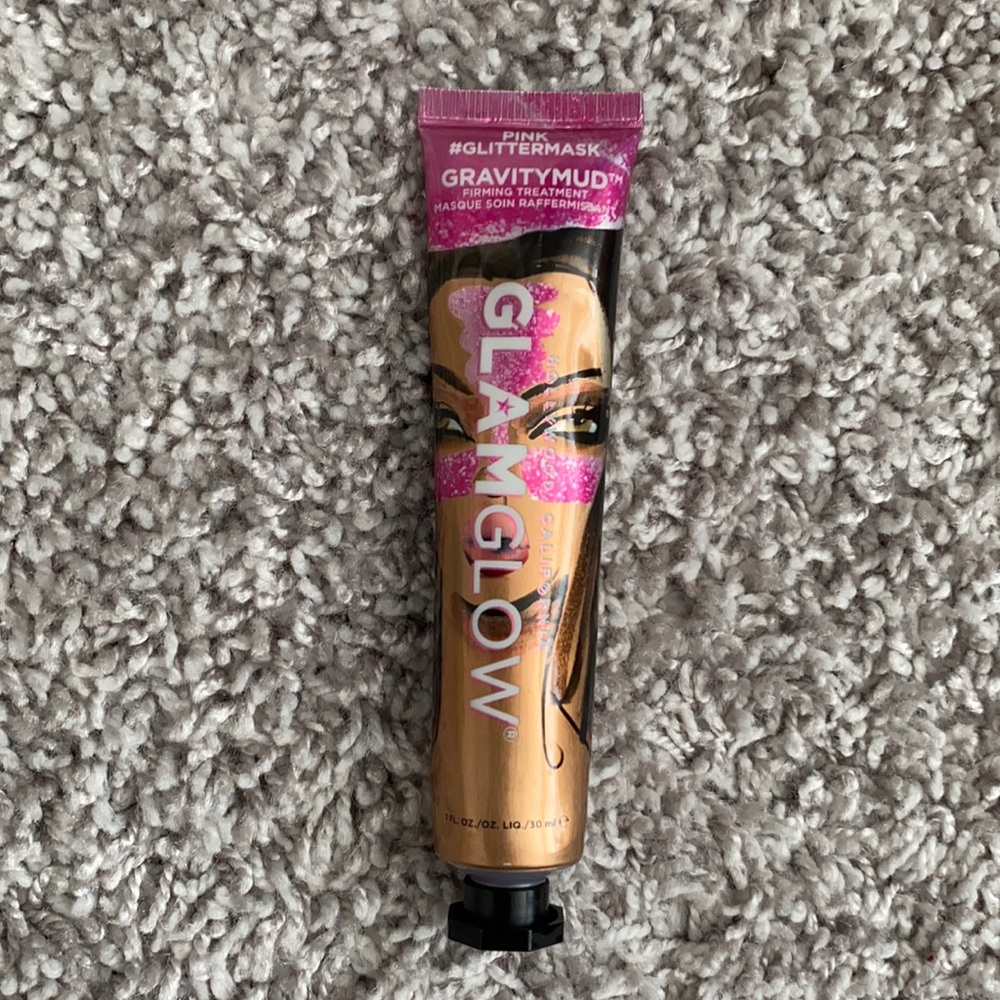 NWT GLAM GLOW MASK